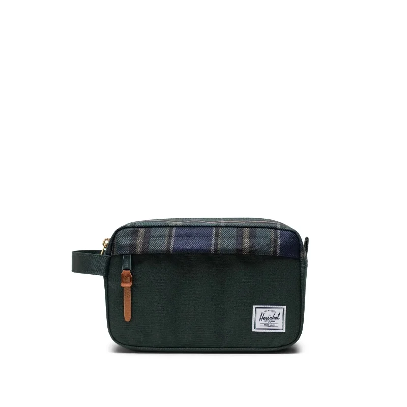 Chapter Travel Kit (Darkest Spruce + Winter Plaid)