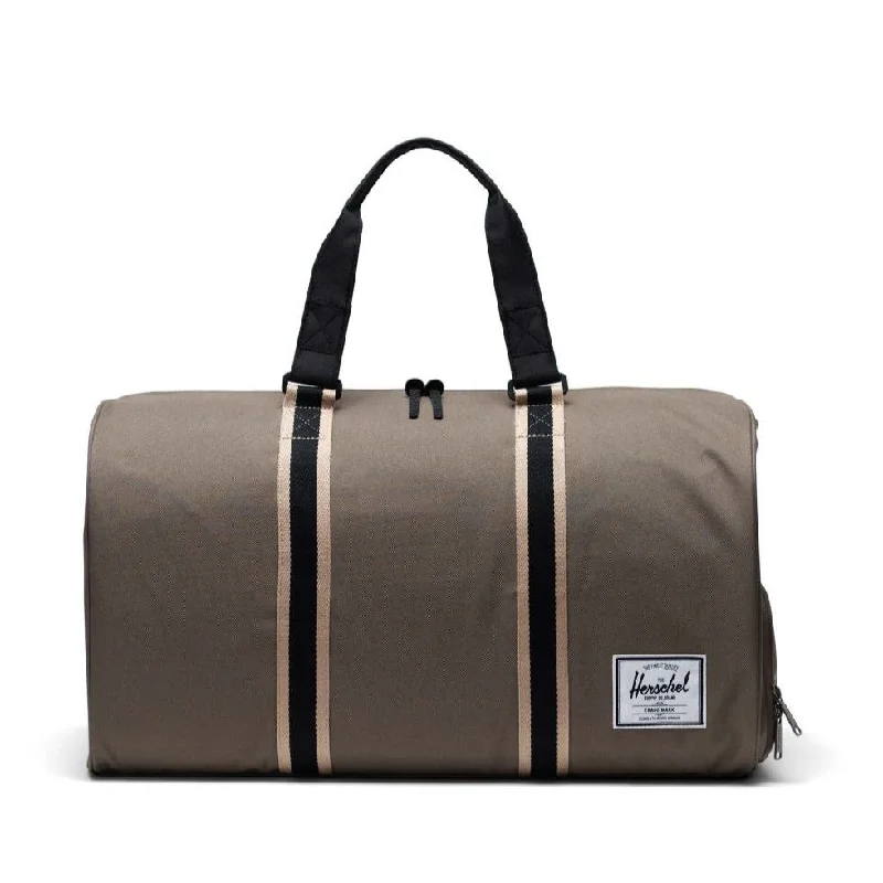 Novel Duffle (Bungee Cord + Black)