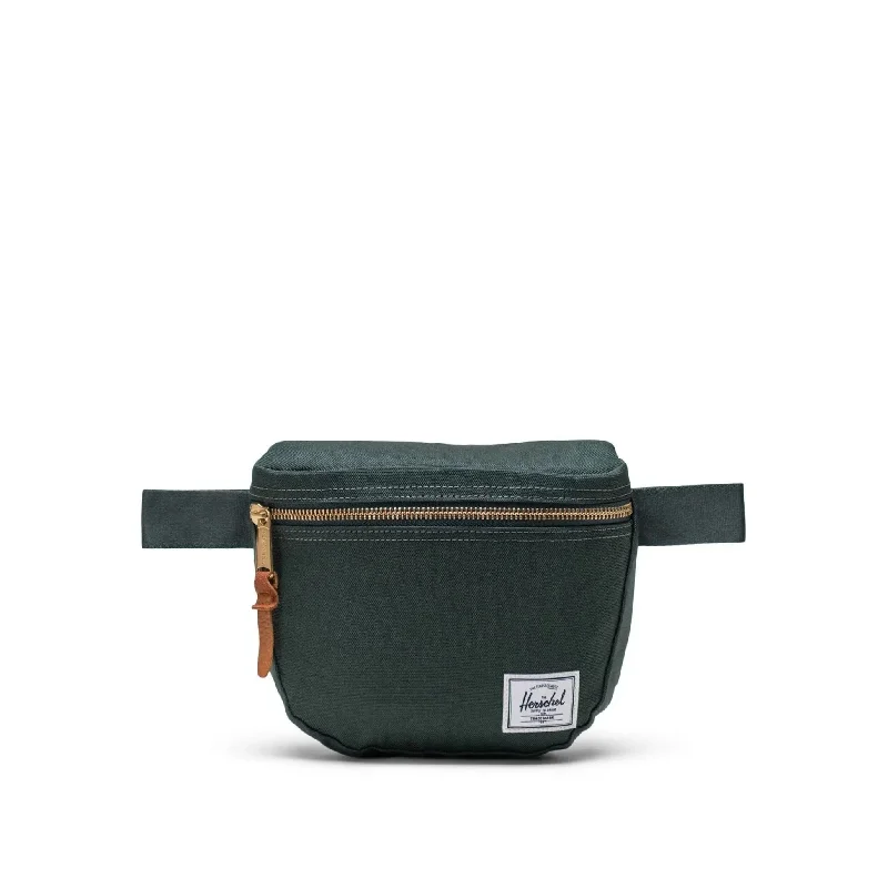 Settlement Hip Pack (Darkest Spruce)